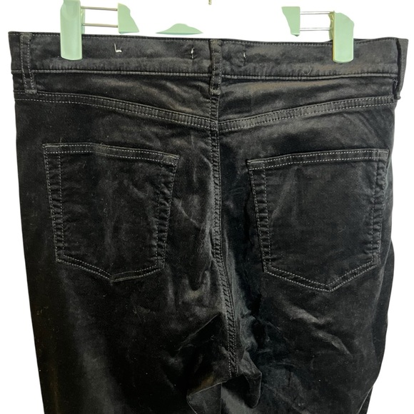 LOFT Black Velvet Modern Velvet Skinny Jeans, Size 10/30 - Picture 4 of 12